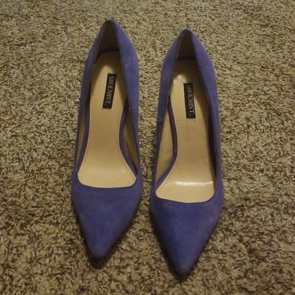 blue pointy toe heels. No scuffs or scratches.